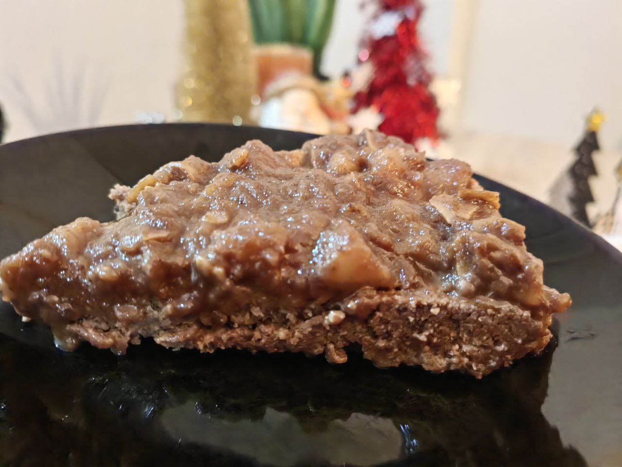 Σοκολατόπιτα με σως μήλου vegan με ζάχαρη χουρμά